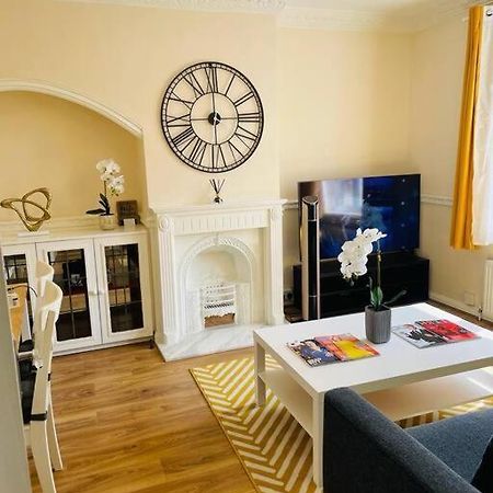 Superb And Comfortable 3Bd Home In Дагенем Экстерьер фото